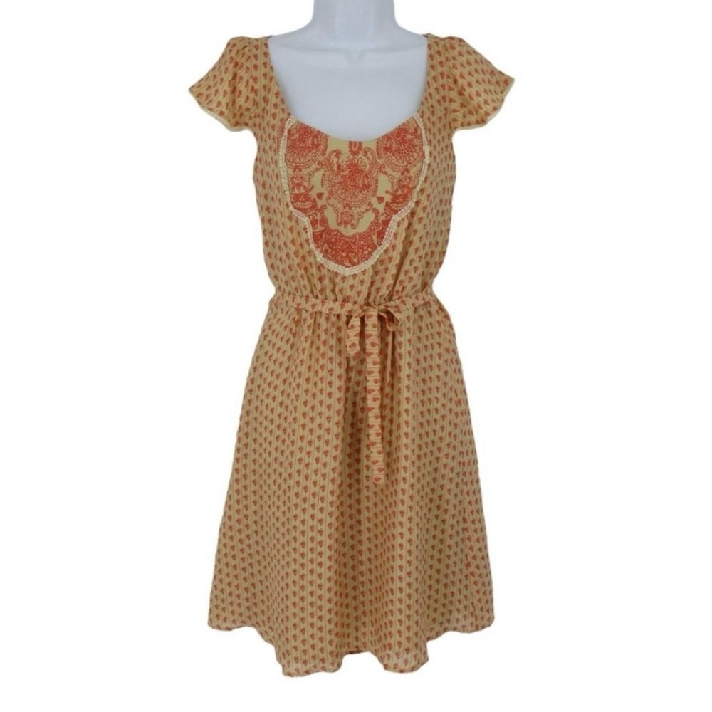 Tocca Silk Dress Womens Size 4 Short Sleeve Fit & Flare Boho Print Lined Tie Wai